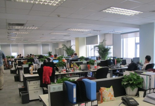 . 磁致伸縮 vs 超聲波 壓差式靜力水準儀憑何成主流？小體積 / 大量程優勢如何實現？:水準儀